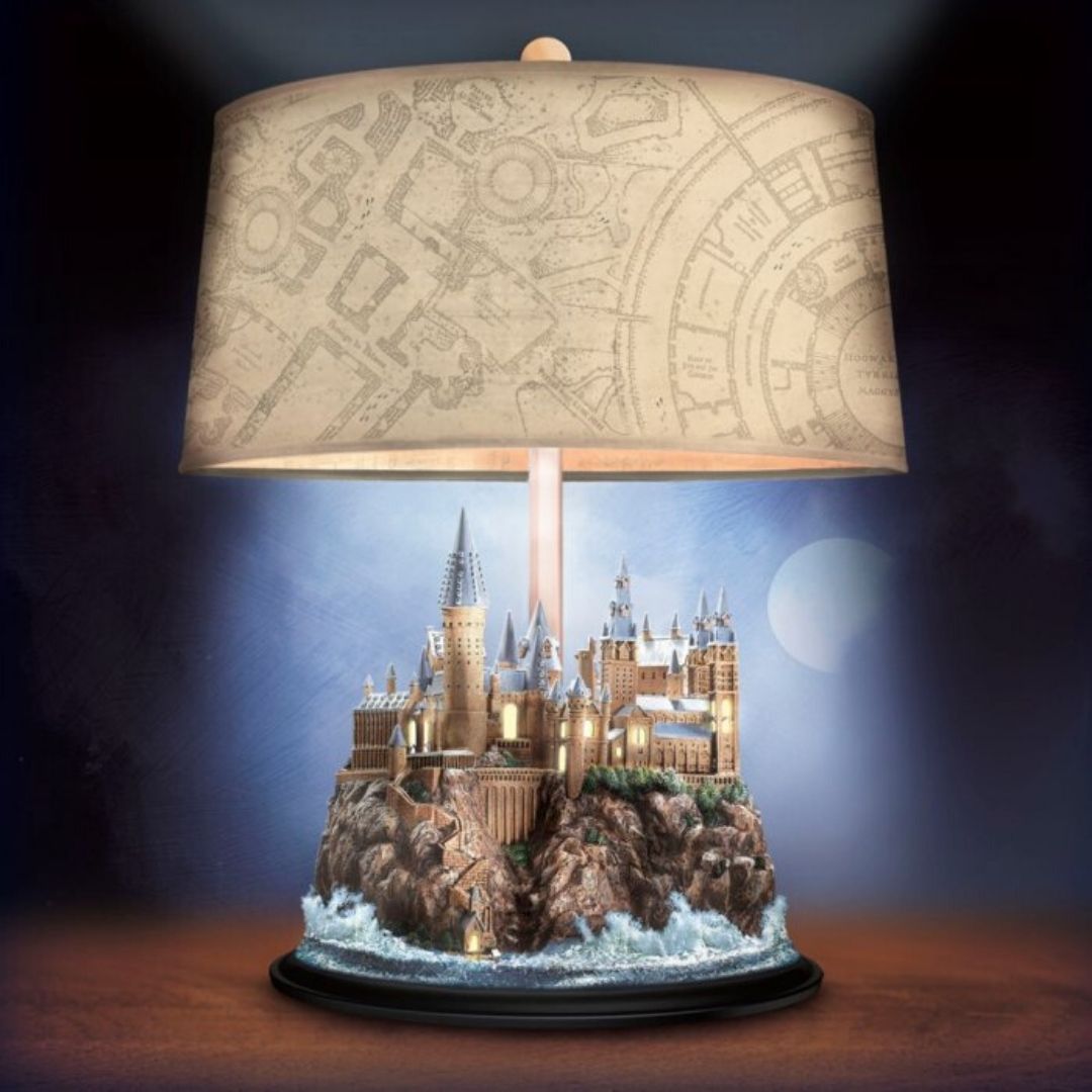 lampe de bureau avec château Poudlard