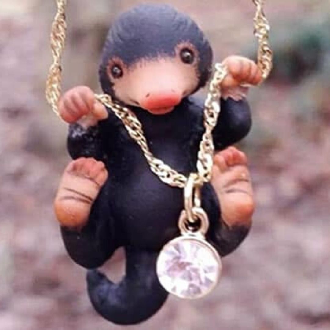 collier avec pendentif diamat et niffleur